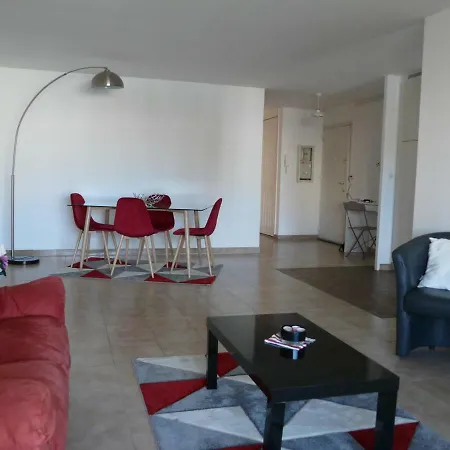 Apartment 200m Plages *